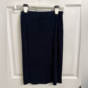 Chico’s Travelers Navy Blue Midi Skirt Stretch Minimalist Workwear size 1 (M 8)